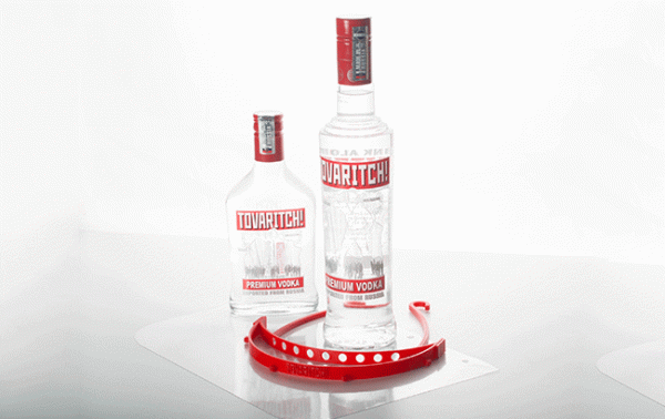 Tovaritch! creates face shields