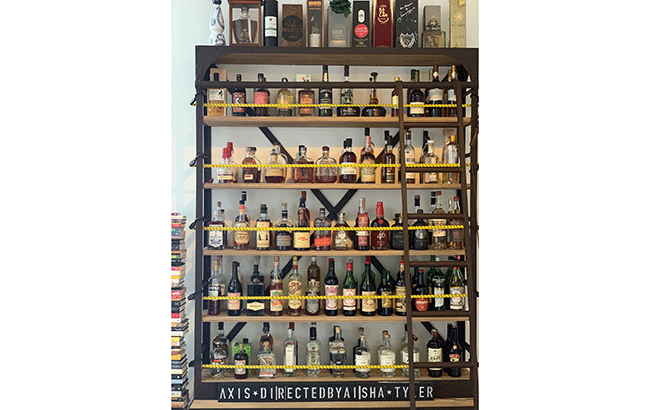 Aisha-Tyler-home-bar