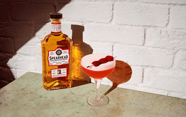 Loch Lomond finishes whisky in infrared-toasted barrels