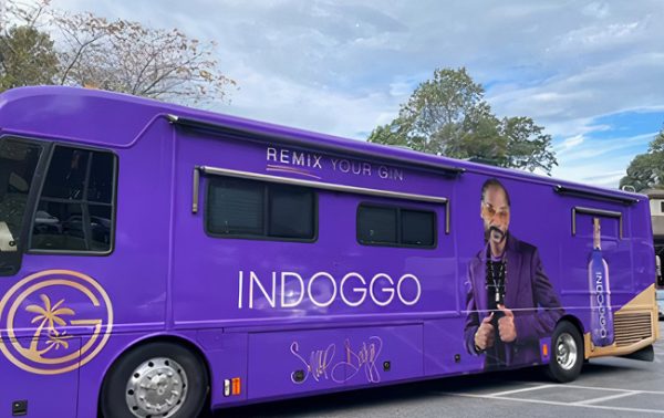 Snoop Dogg unveils Indoggo Gin tour bus
