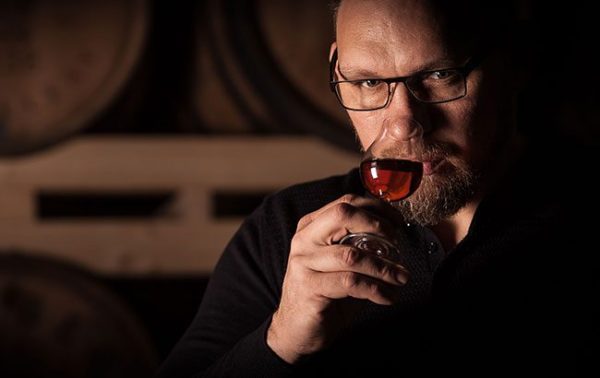 Bimber co-founder relinquishes responsibilities