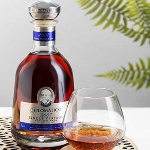Diplomático unveils 2007 vintage rum