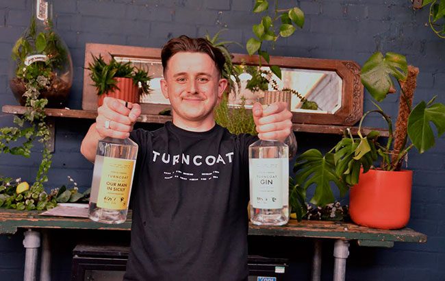 Turncoat-head-distiller
