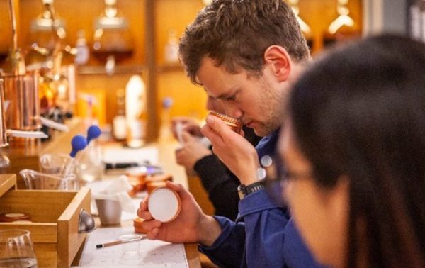 The Whisky Exchange opens distillery school