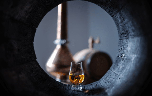 whisky dram barrel