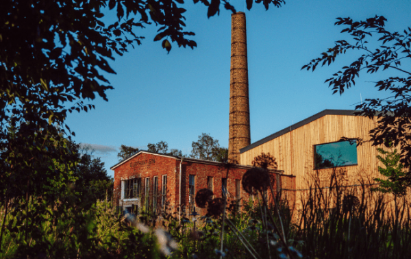 Elephant Gin opens distillery