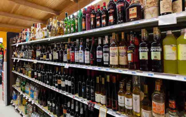 Counterfeit spirits easier to track through low-cost database