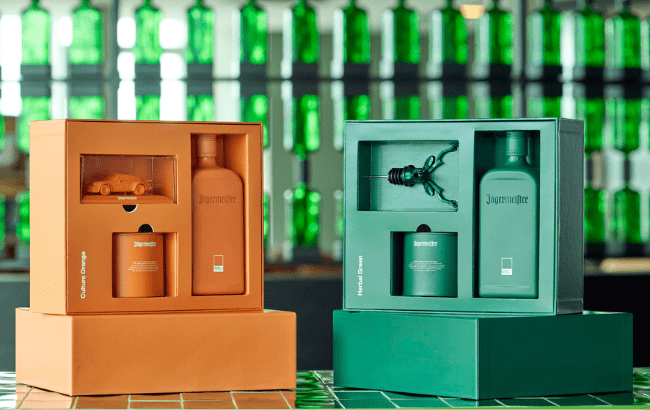 Mast-Jagermaster Pantone