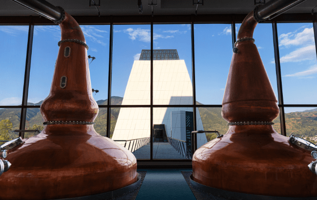 YunTuo whisky stills