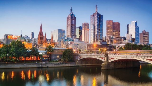 australasia: Melbourne's skyline at dusk.