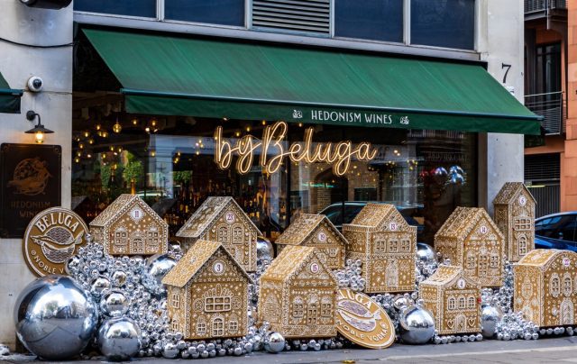 Beluga Christmas gingerbread village