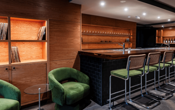 Press Club soundtracks craft cocktails in DC