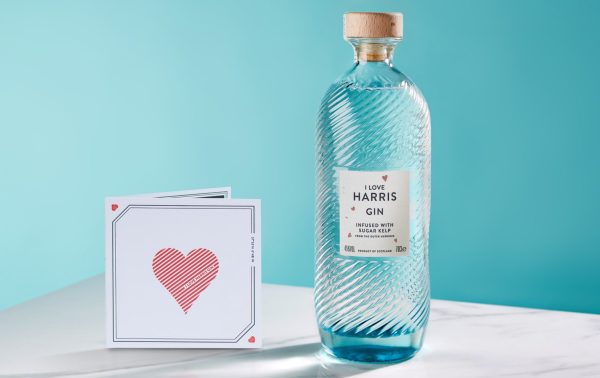 Isle of Harris sets the mood with Valentine’s gin bottle