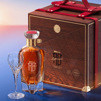 Andrés Brugal 02 with case