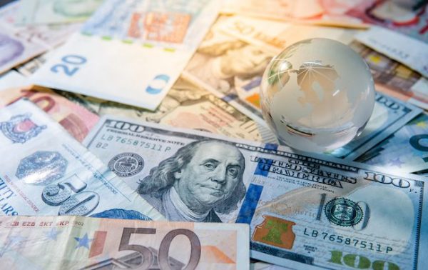 Trump announces global tariffs