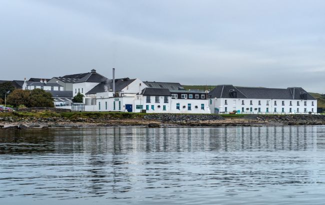 Bruichladdich Distillery