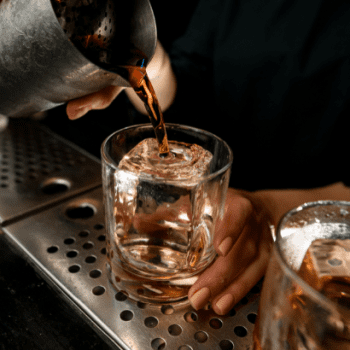 clear ice cubes in bars