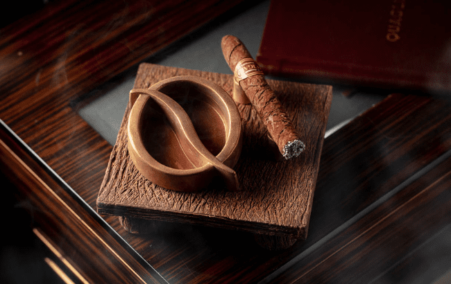 Quaglinos ashtray theft