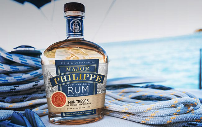 Major Philippe Gold Rum Packshot