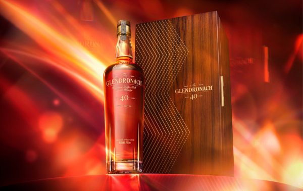 Glendronach debuts 30YO and 40YO whiskies