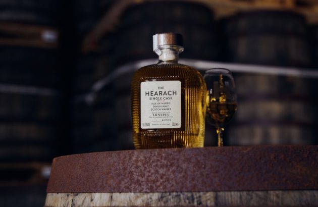 Isle of Harris launches whisky with Sunspel