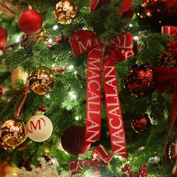 The-Ned-Macallan-Christmas-Tree-4