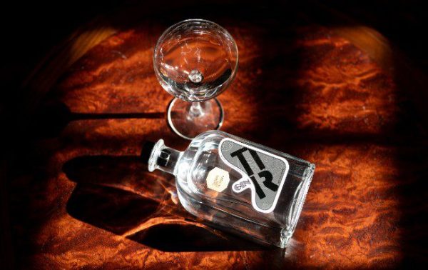 Gin ΠR: redrawing the boundaries of the gin category